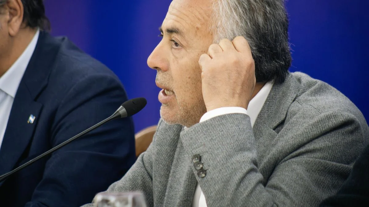 Cornejo lo echó, la Corte lo restituyó: AMPROS celebró el fallo que ordenó devolverle el trabajo a un médico