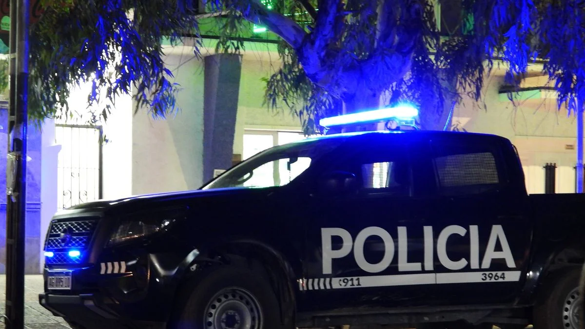 Inseguridad: un asalto a punta de pistola en Guaymallén y otro con amenazas con cuchillo en Las Heras