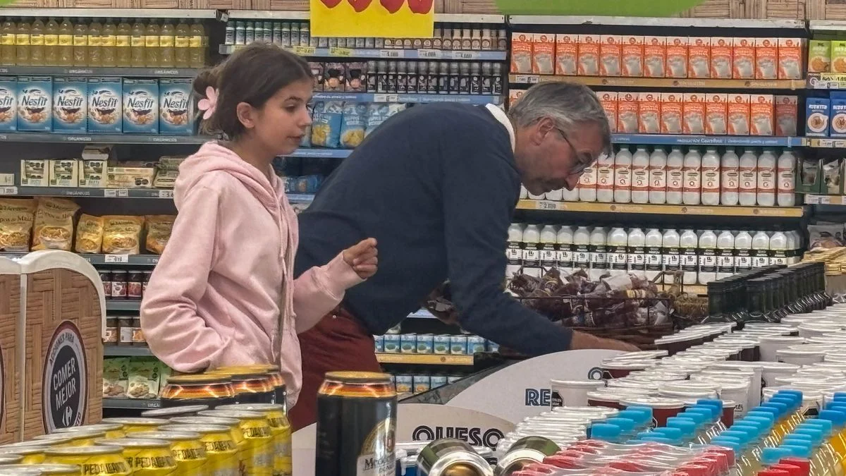 Las ventas en supermercados y autoservicios mayoristas subieron en octubre