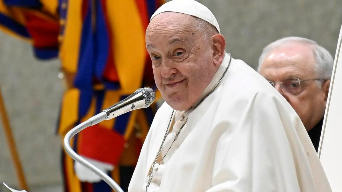"La noche transcurrió tranquila" para el Papa Francisco, que hoy cumple doce años de pontificado