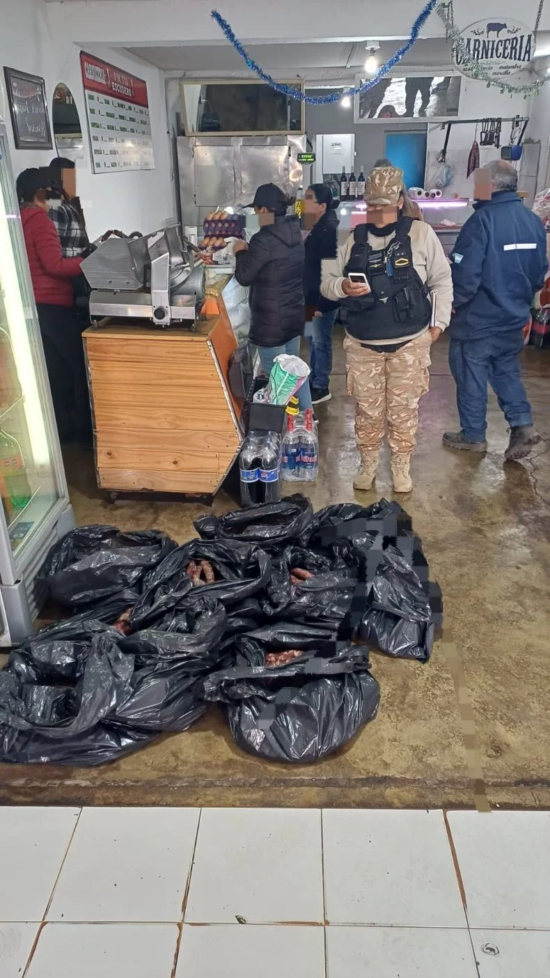 Un peligro para los mendocinos: la carnicer&iacute;a donde estaban los chorizos en mal estado.