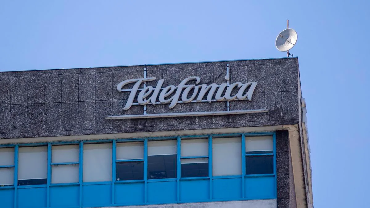 Posible monopolio: Gobierno suspendió la compra de Telefónica por parte de Telecom