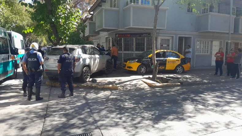 Así quedaron los autos tras el accidente en la Cuarta.
