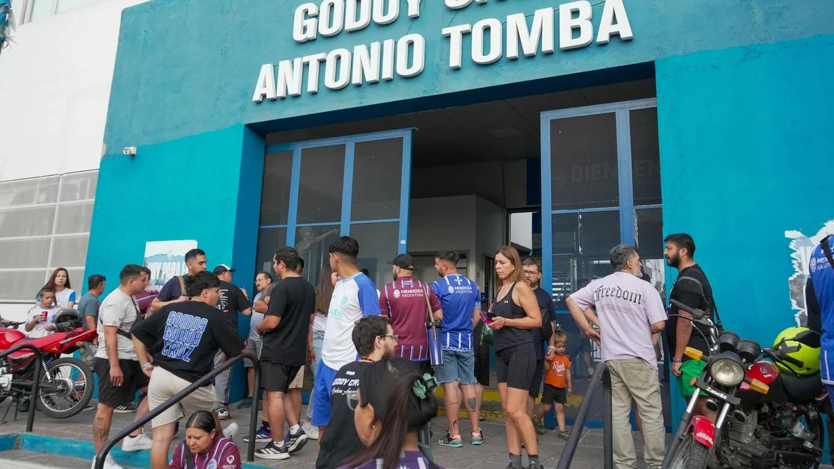 Godoy Cruz rechazó una oferta de un gigante del continente por una figura del equipo