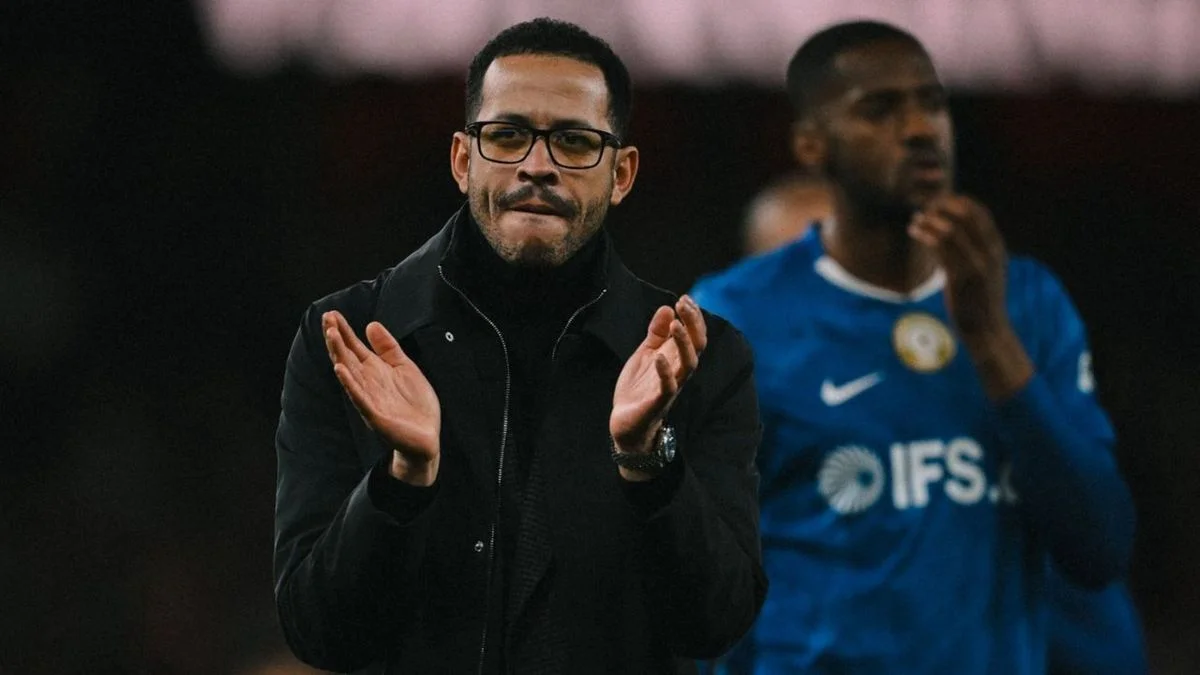 Caos total en el Chelsea: echaron a Rosenior tras las duras críticas a sus jugadores y una racha de terror