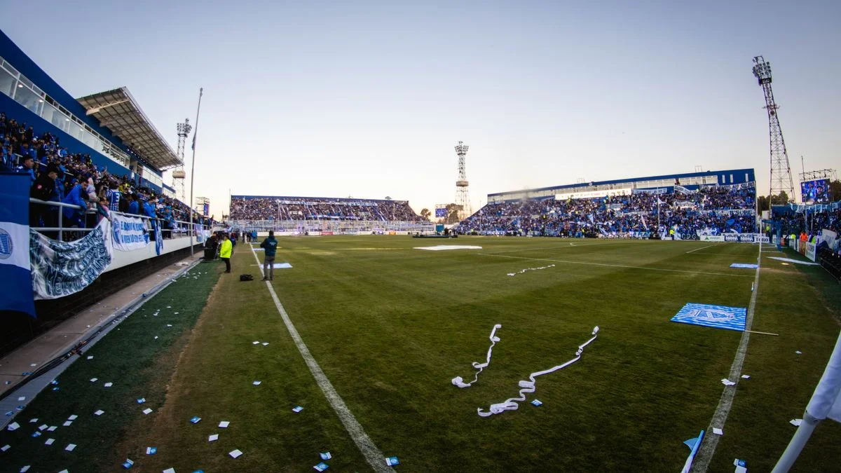 Godoy Cruz jugará con Riestra en el Gambarte.