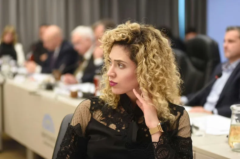Lourdes Arrieta apuntó contra Karina Milei por las supuestas coimas.
