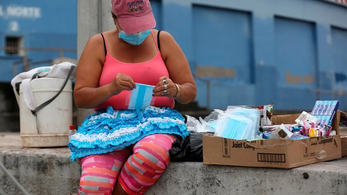Crece el empleo en negro: 4 de cada 10 están en la informalidad, y el fenómeno afecta más a las mujeres