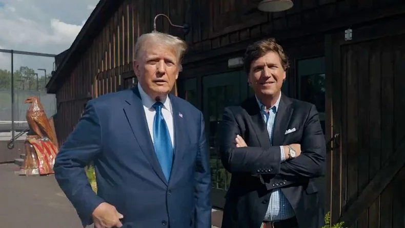 Donald Trump y Trucker Carlson.&nbsp;