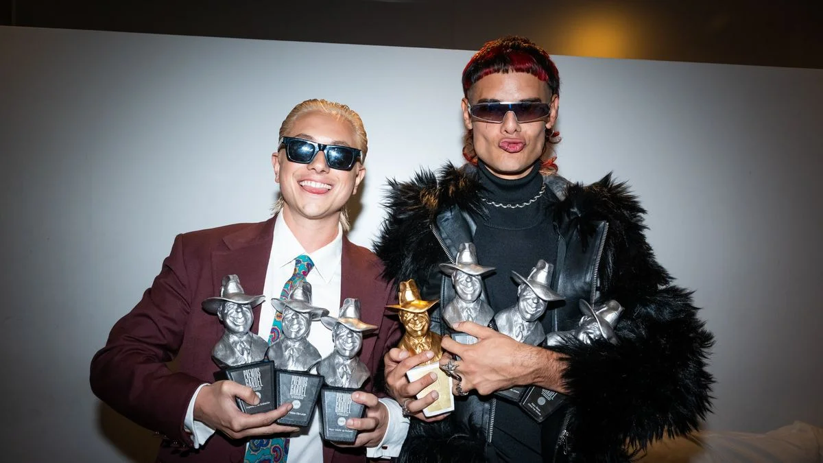 Premios Gardel 2025: Ca7riel y Paco Amoroso se llevaron el máximo galardón