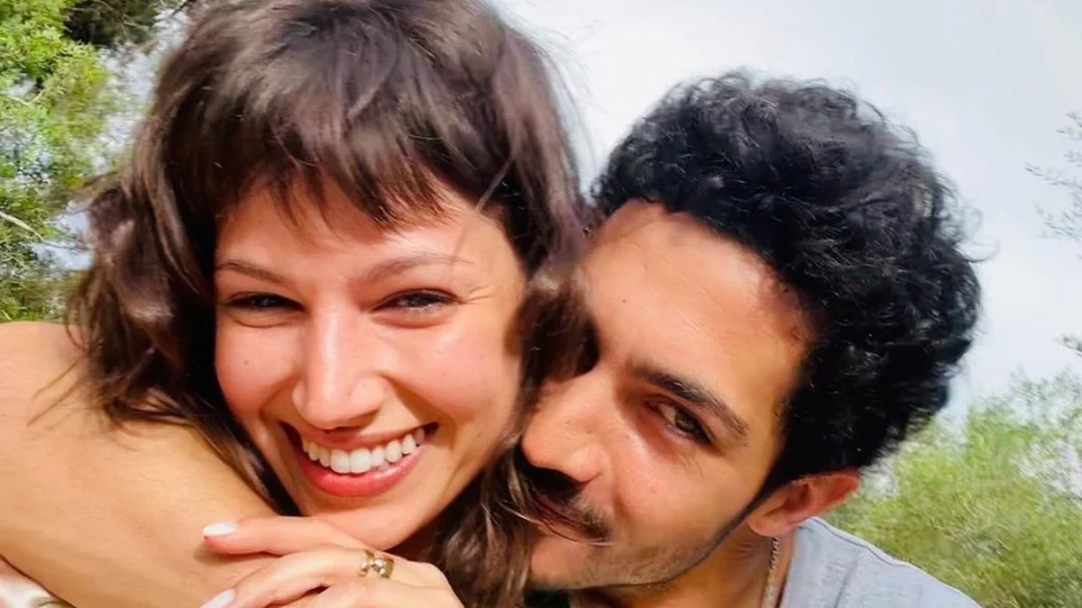 Metida de pata: revelan el género del bebé del Chino Darín y Úrsula Corberó