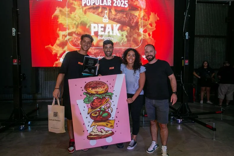 Menci&oacute;n especial a Peak Burgers con el reconocimiento del p&uacute;blico