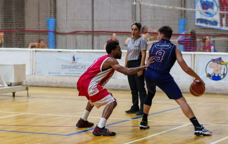 Se jugó gran parte de la novena fecha de la Superliga de básquet.