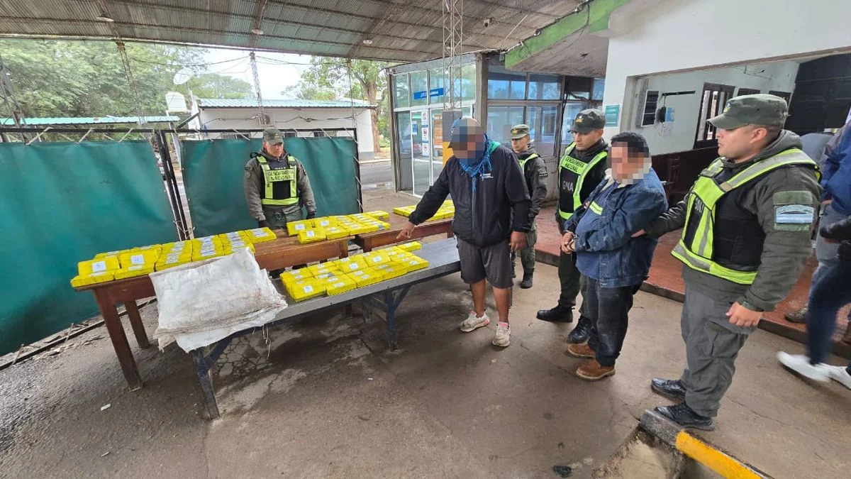 Hallan más de 112 kilos de cocaína ocultos en un camión cisterna durante un control en una ruta de Salta