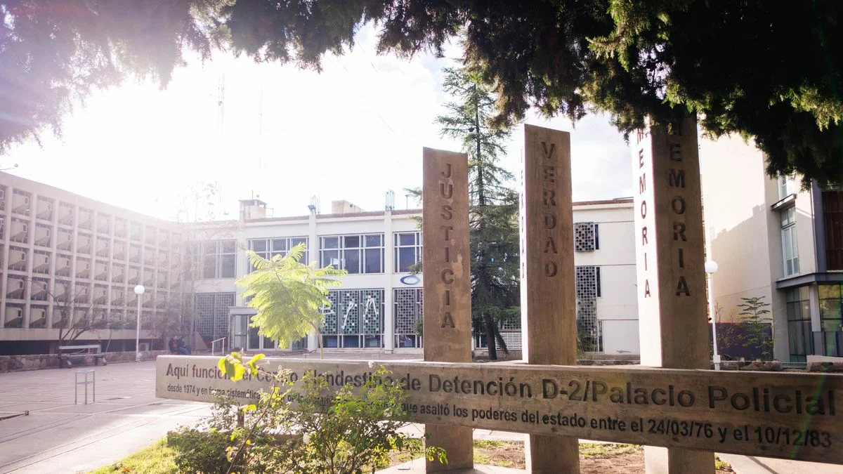 Procesan a 15 ex militares y policías en Mendoza por crímenes contra niños y adolescentes durante la dictadura