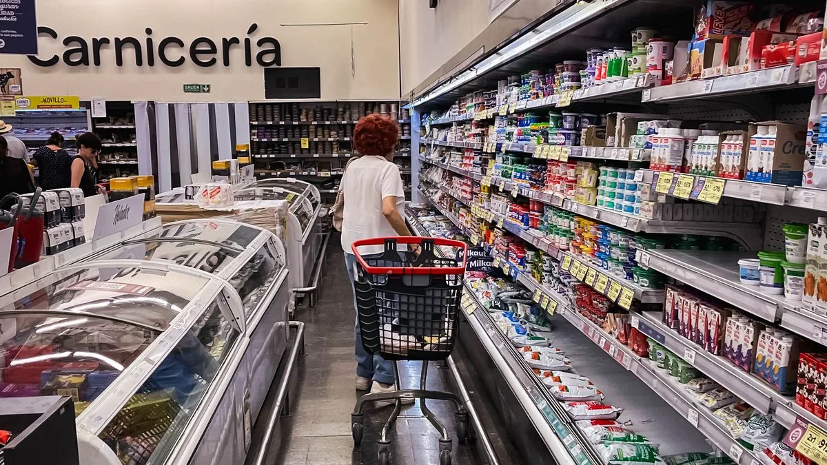 La desconfianza en la economía de Milei crece entre el empresariado: de la industria al comercio