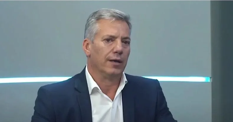 El intendente de General Alvear, Alejandro Molero, es uno de los congresales en una comuna con internas radicales. 