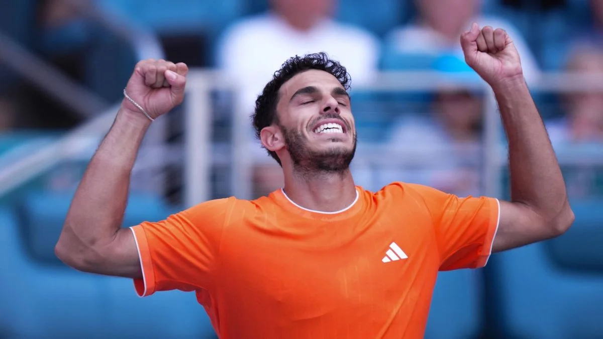 Batacazo en Miami: Francisco Cerúndolo eliminó a Danill Medvedev y se metió en octavos de final