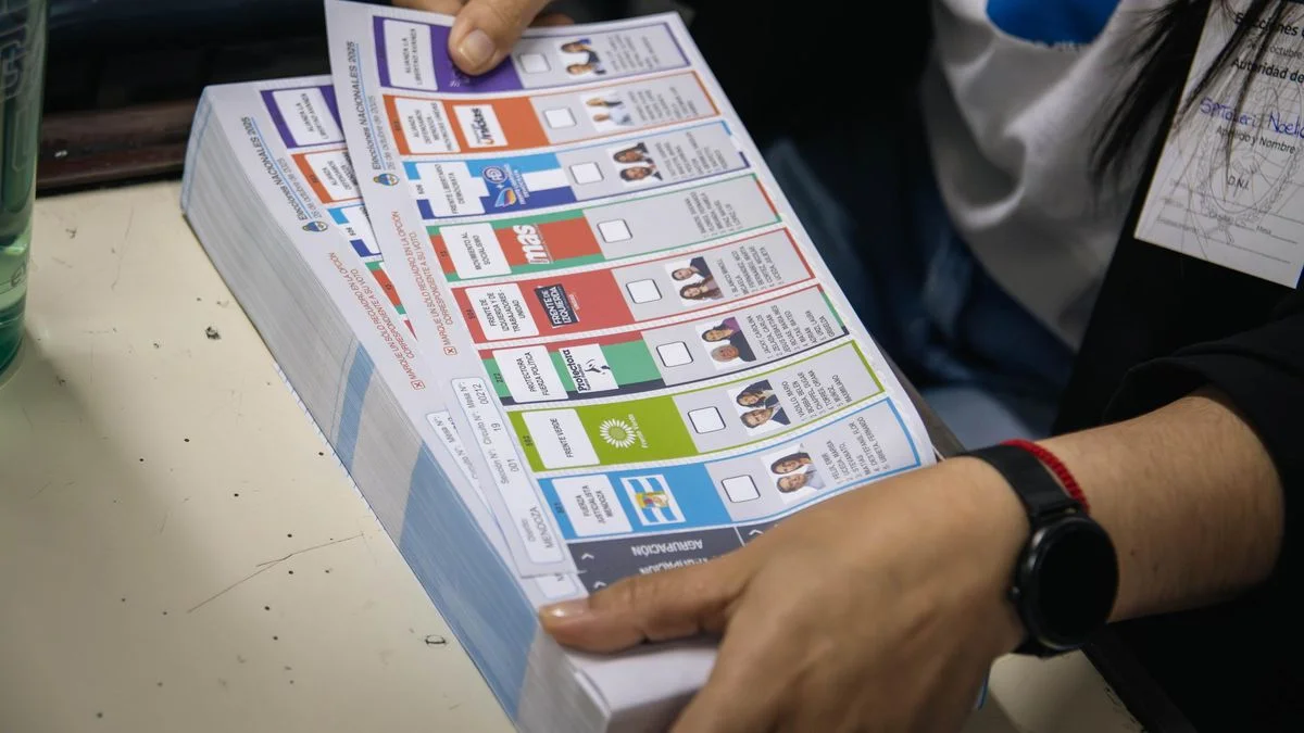 La Junta Electoral rechazó planteos del PJ al kirchnerismo y la boleta única toma color