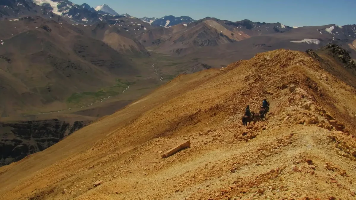 Ventanilla única en la cordillera de Mendoza: la estrategia de los distritos mineros para avanzar "en paquete"