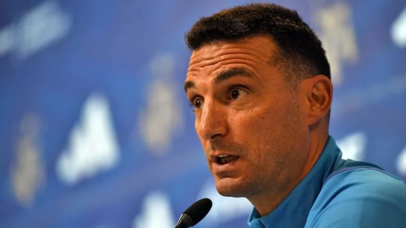 Lionel Scaloni habl&oacute; sobre el retraso de la Finalissima.