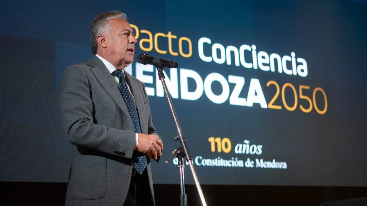 Cornejo criticó la autonomía municipal en San Rafael y se floreó con el intendente más apoyado
