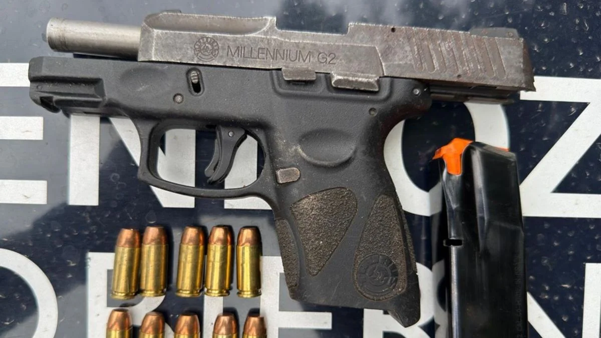 Secuestran inhibidores para autos y armas de fuego: operativos policiales que buscan prevenir la delincuencia