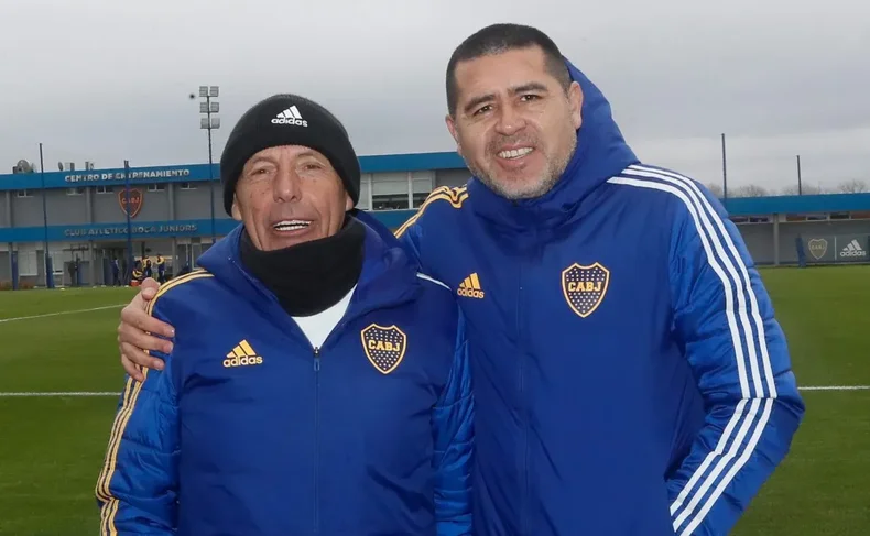 Riquelme elogi&oacute; a Russo pero evit&oacute; hablar de su estado de salud.