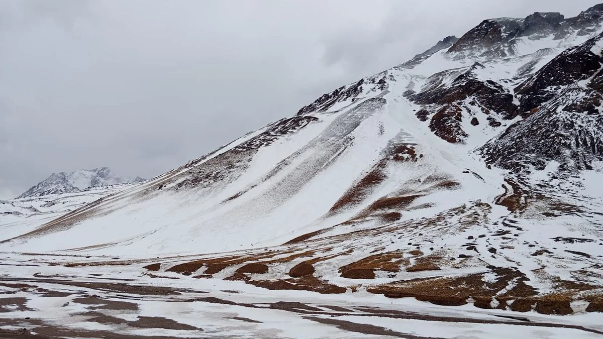 Ante las intensas nevadas en Cordillera, se mantiene cerrado el paso internacional Cristo Redentor