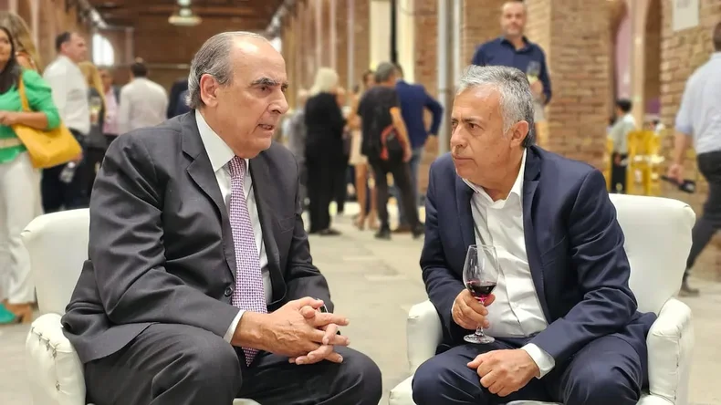 Guillermo Francos, jefe de Gabinete, y Alfredo Cornejo. 