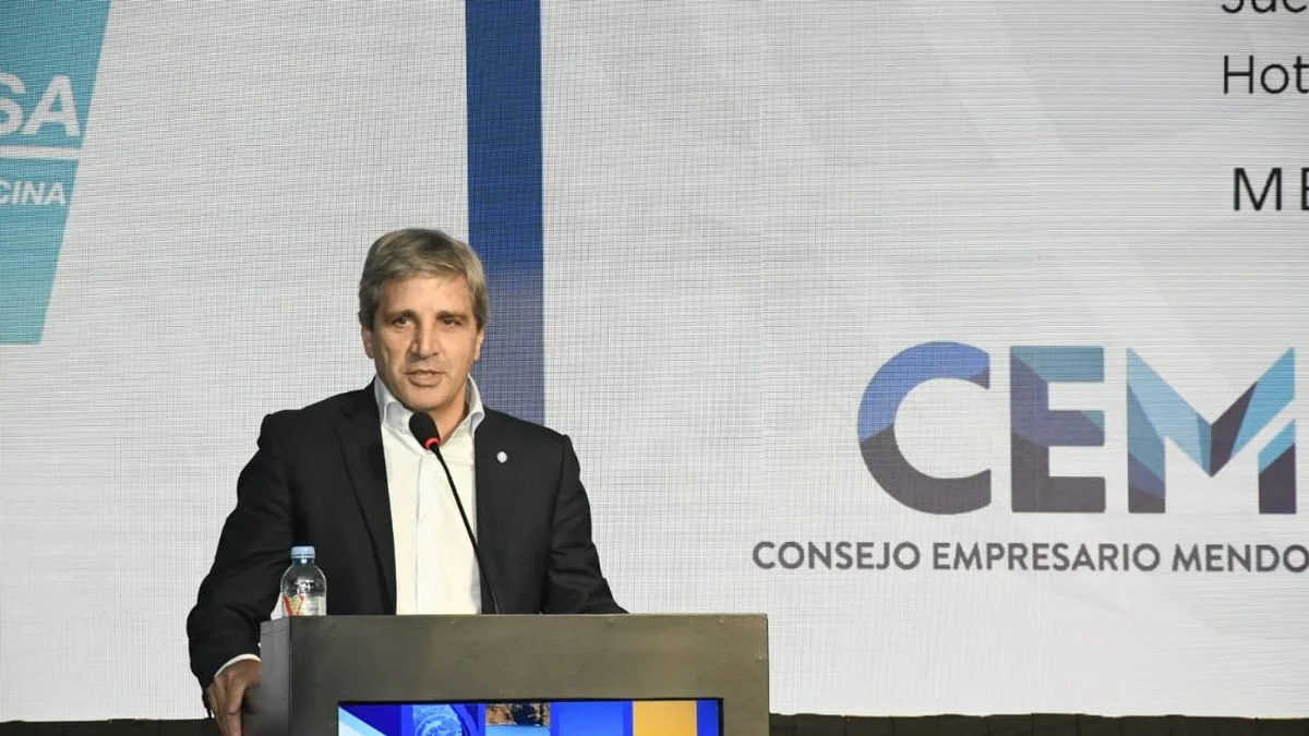 Luis Caputo confía en un acuerdo con el FMI y vaticinó qué pasará con el dólar