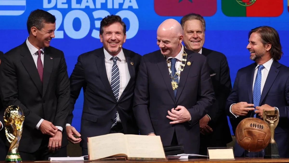 Conmebol propuso que el Mundial 2030 se juegue con 64 equipos porque "solo una vez se cumplen 100 años"