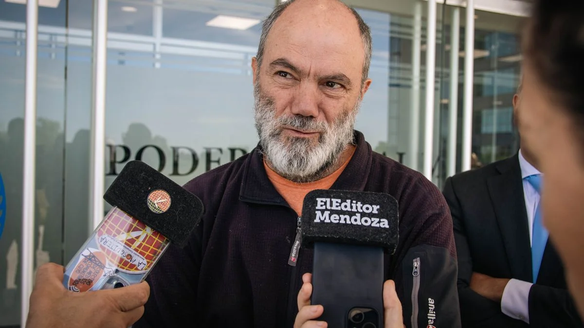 Detuvieron a Federico Soria, vecino y asambleísta de Uspallata, en la terminal de Neuquén
