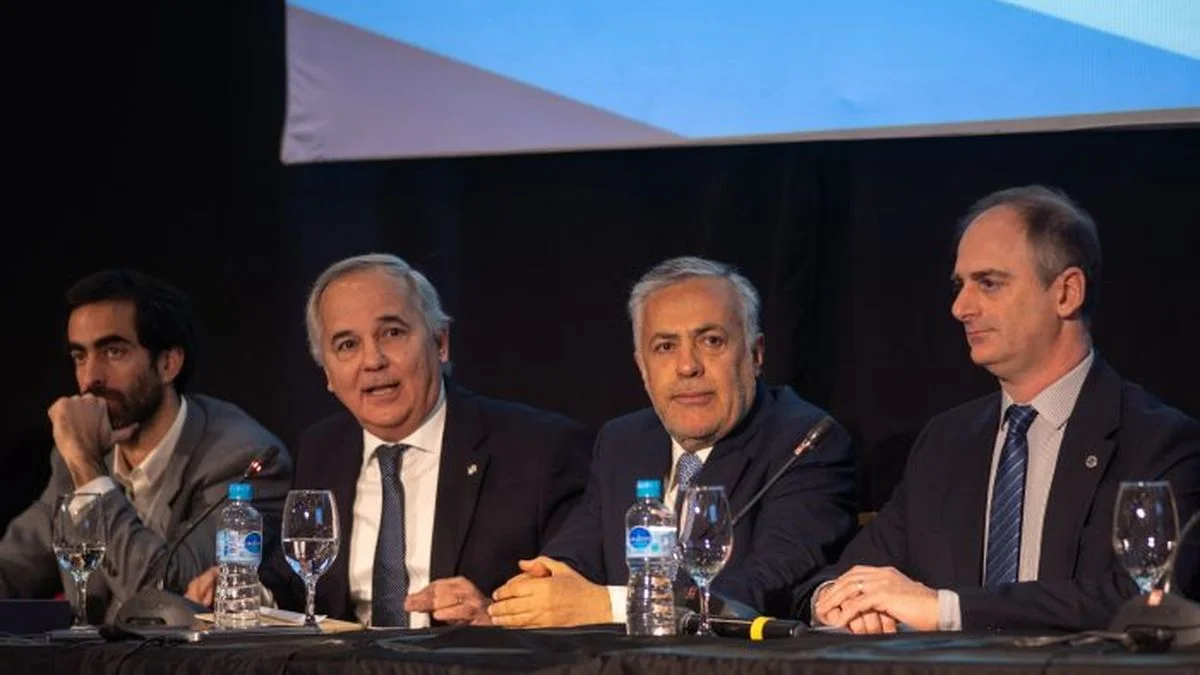 Alfredo Cornejo pidió tres reformas y remarcó la necesidad de favorecer el federalismo