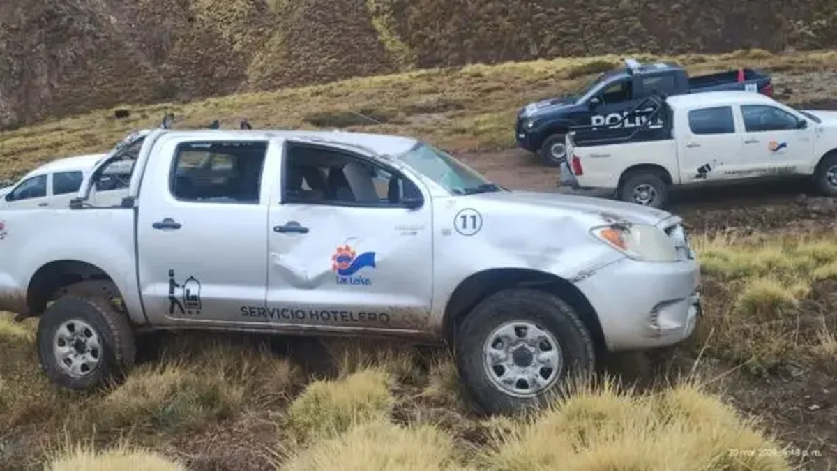 Una camioneta volcó cuando se dirigía hacia el valle de Las Leñas en Malargüe