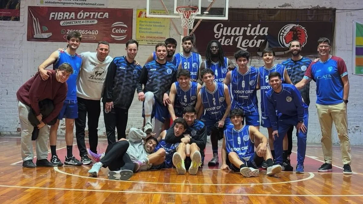 Superliga de básquet: tres equipos lideran el torneo Clausura