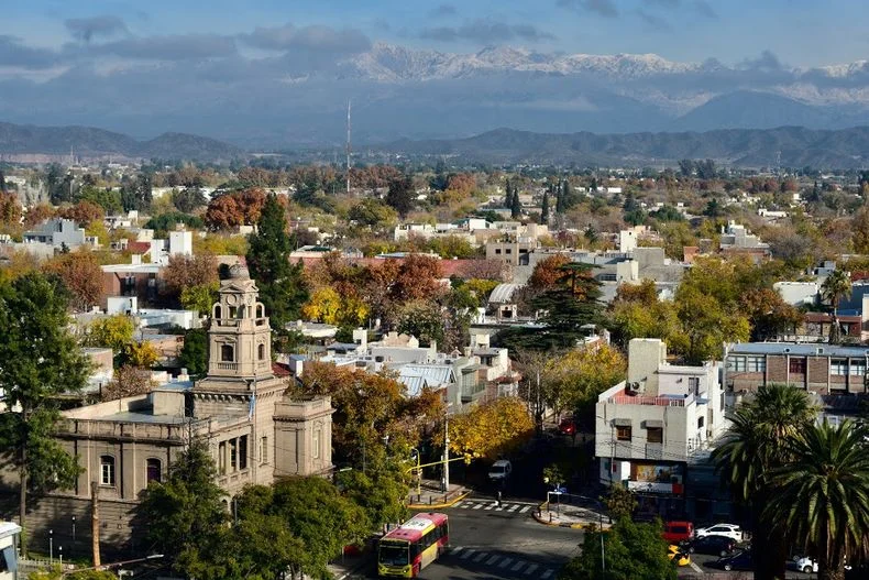 La Municipalidad de Godoy Cruz hará relevamientos para actualizar el Catastro Municipal. 