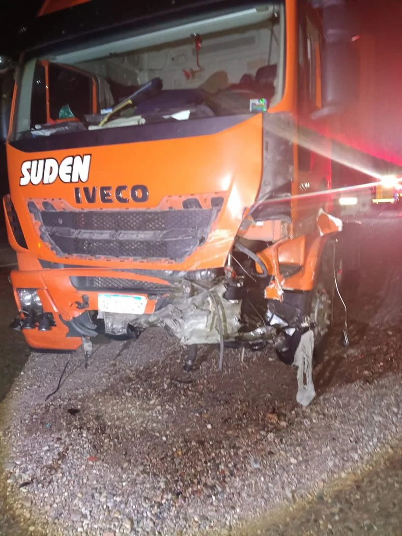 El camión involucrado en el accidente