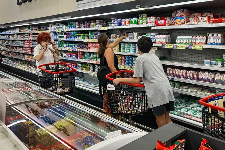La devaluación tendrá un fuerte impacto en el precio de los alimentos. 