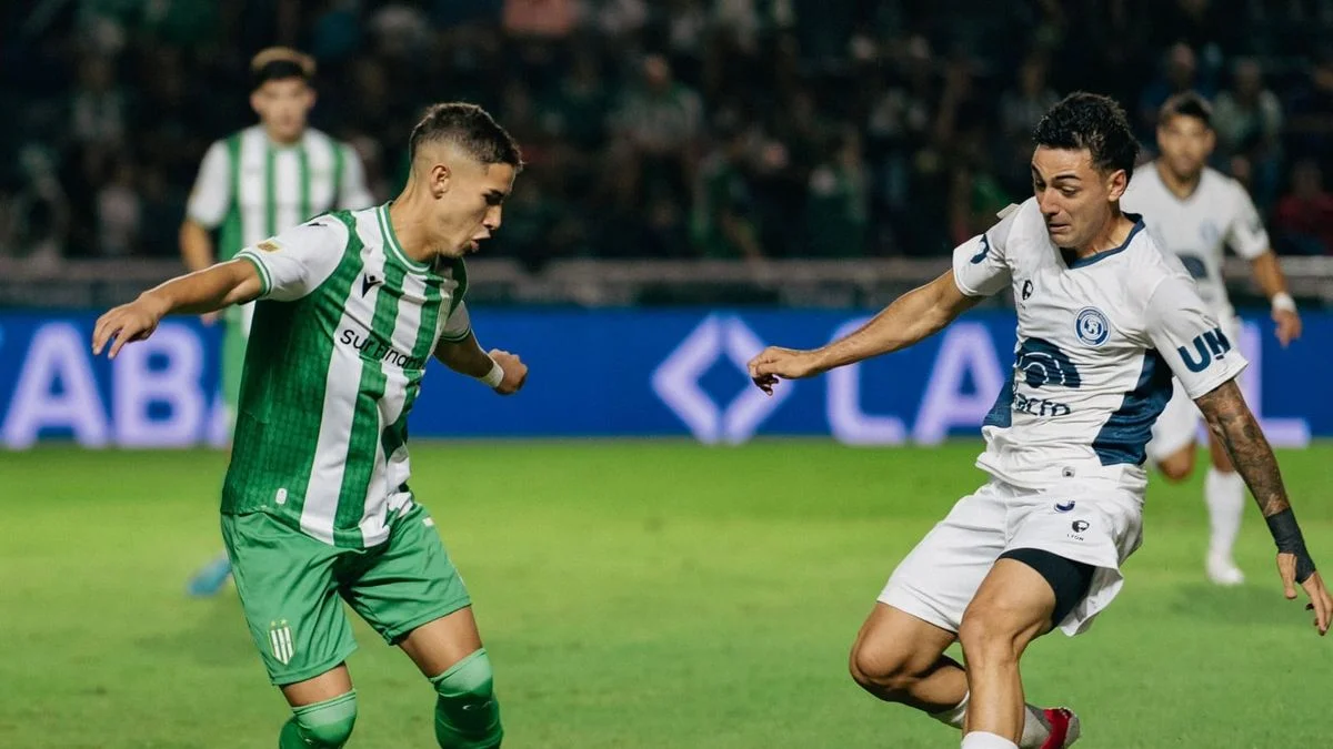 Independiente Rivadavia empató con Banfield y se trajo un punto de oro a Mendoza