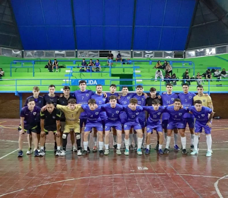 Don Orione y Talleres lideran en el fútbol de salón.
