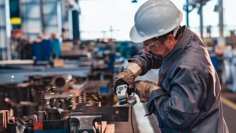 La industria manufacturera no levanta cabeza. 