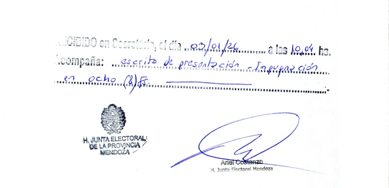 La presentación del PJ llegó cuatro minutos más tarde que el cierre de plazos, argumento que usa el kirchnerismo para que la Junta Electoral rechace el planteo. 