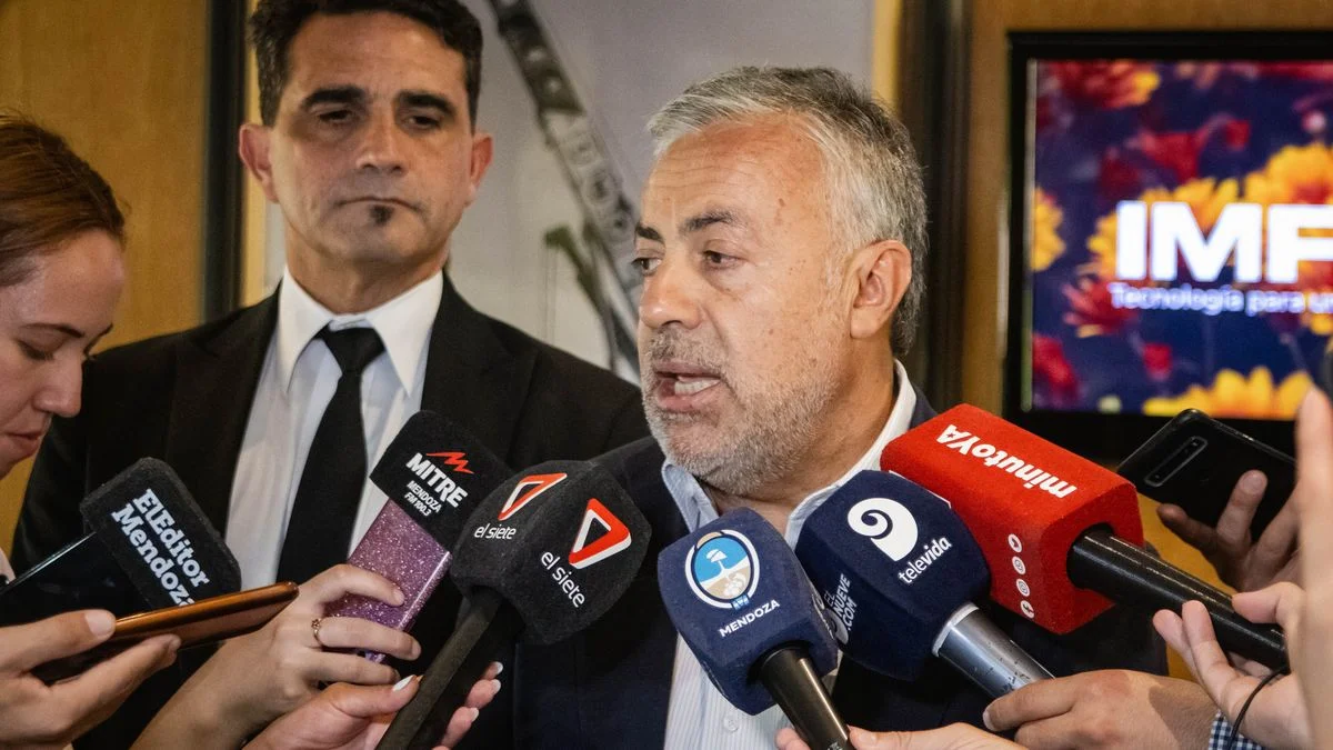 "Hay que ser más cuidadoso": la opinión de Alfredo Cornejo sobre el criptogate