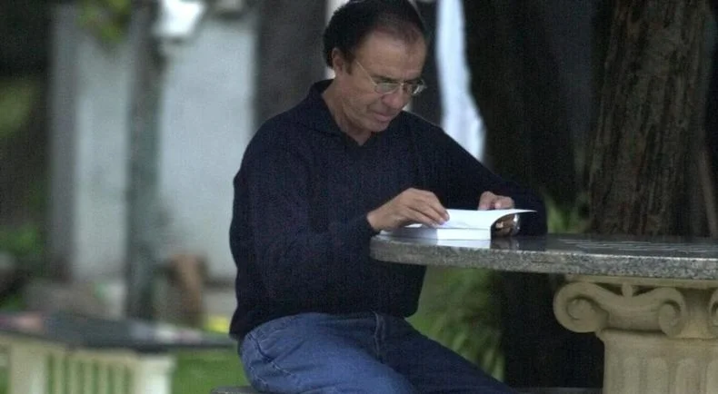 Carlos Menem y sus d&iacute;as con prisi&oacute;n domiciliaria.