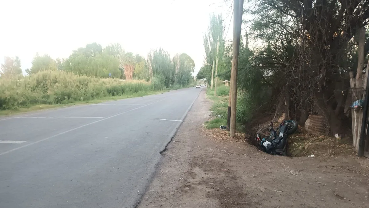 Accidente fatal con una moto robada: murió un motociclista tras caer al asfalto en Guaymallén