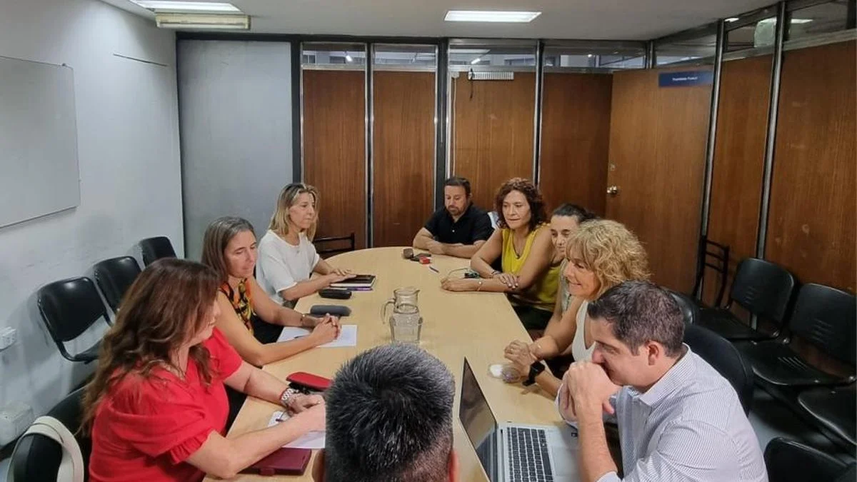 Ampros pide reapertura de paritarias después de las negociaciones del Gobierno con otros sindicatos