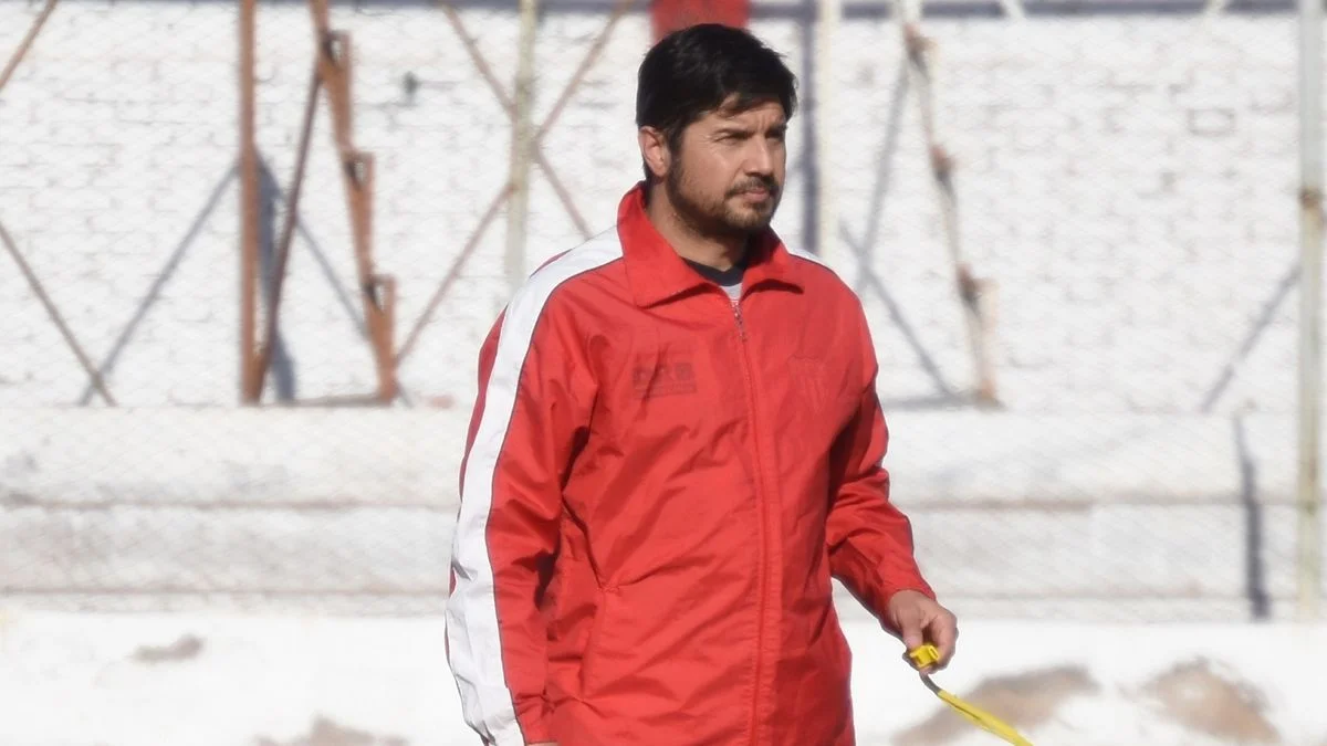 San Martín anunció a Alejandro Abaurre como director técnico