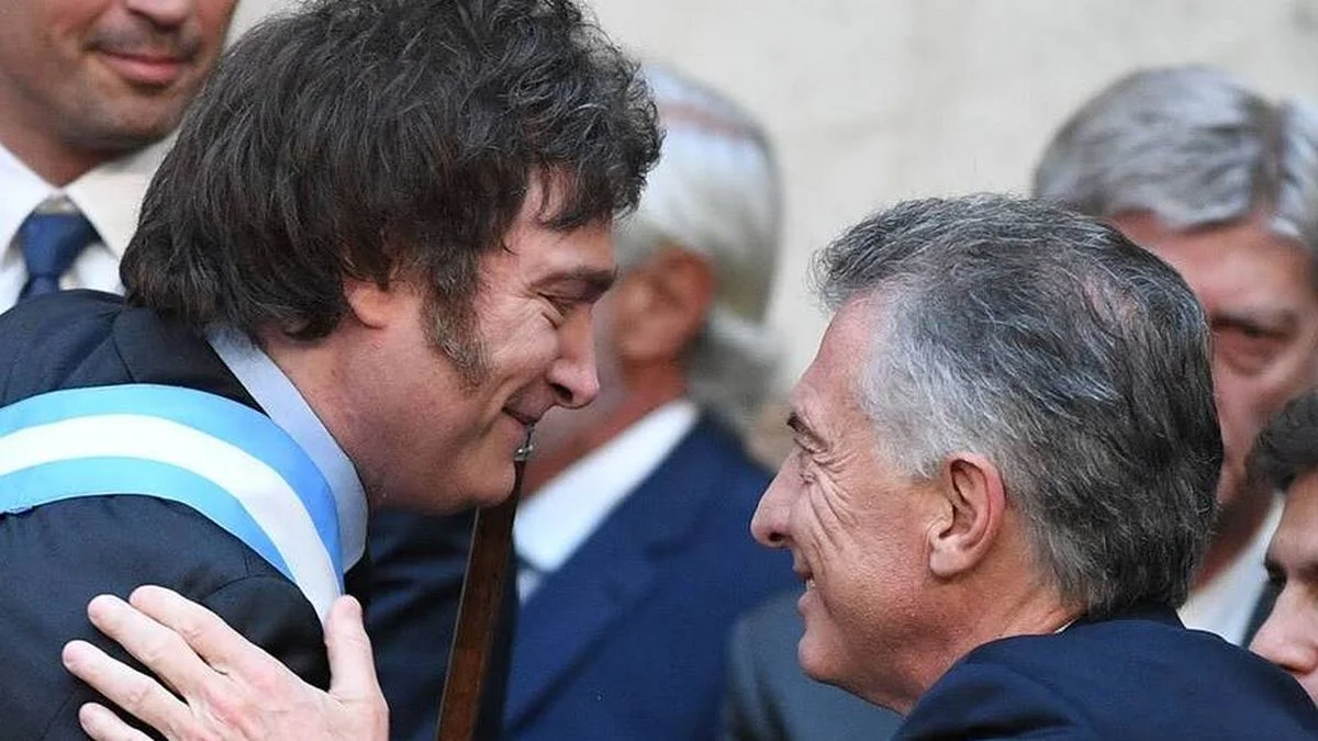 Milei redobla la confrontación con la oposición y advierte: "No me van a llevar puesto como a Macri"