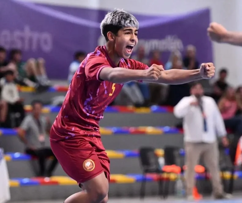 Mendoza ganó y piensa en los cuartos de final del Argentino de Selecciones C15 de fútbol de salón. Futsal de Primera